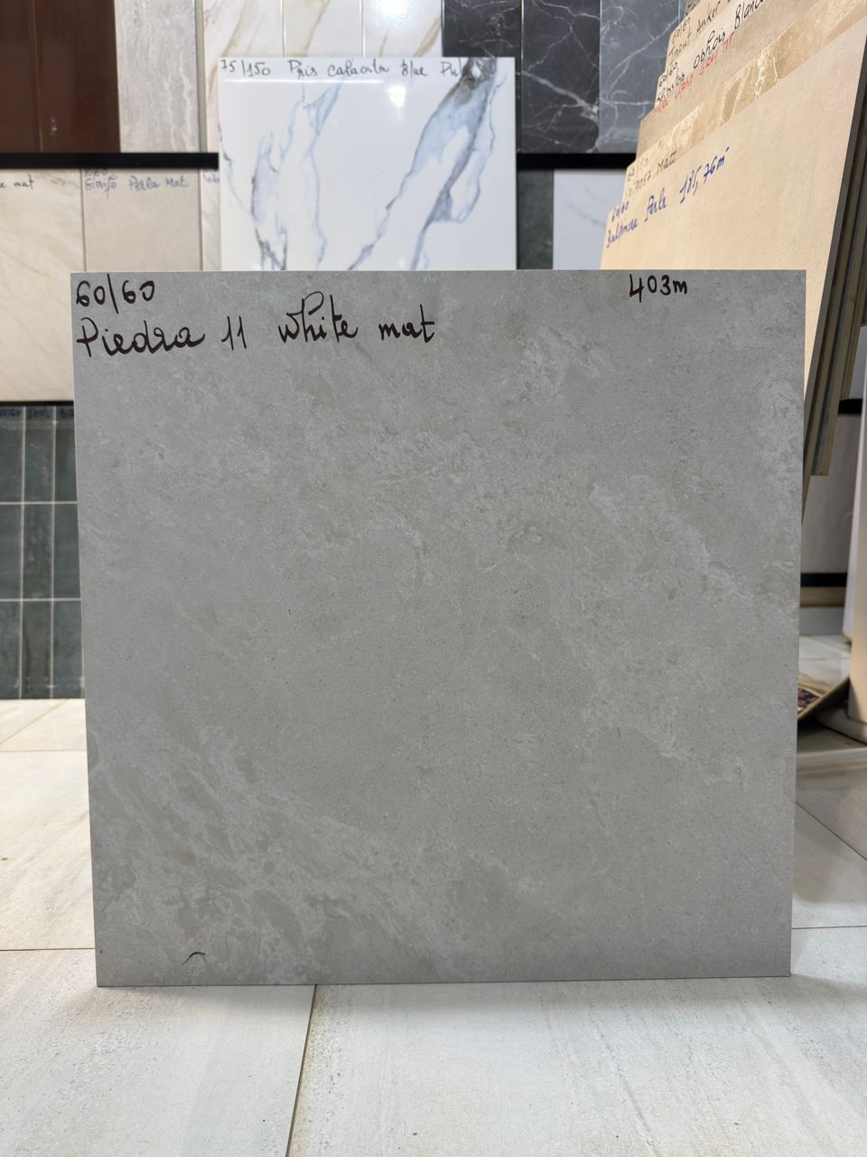 Piedra 11 White Matt